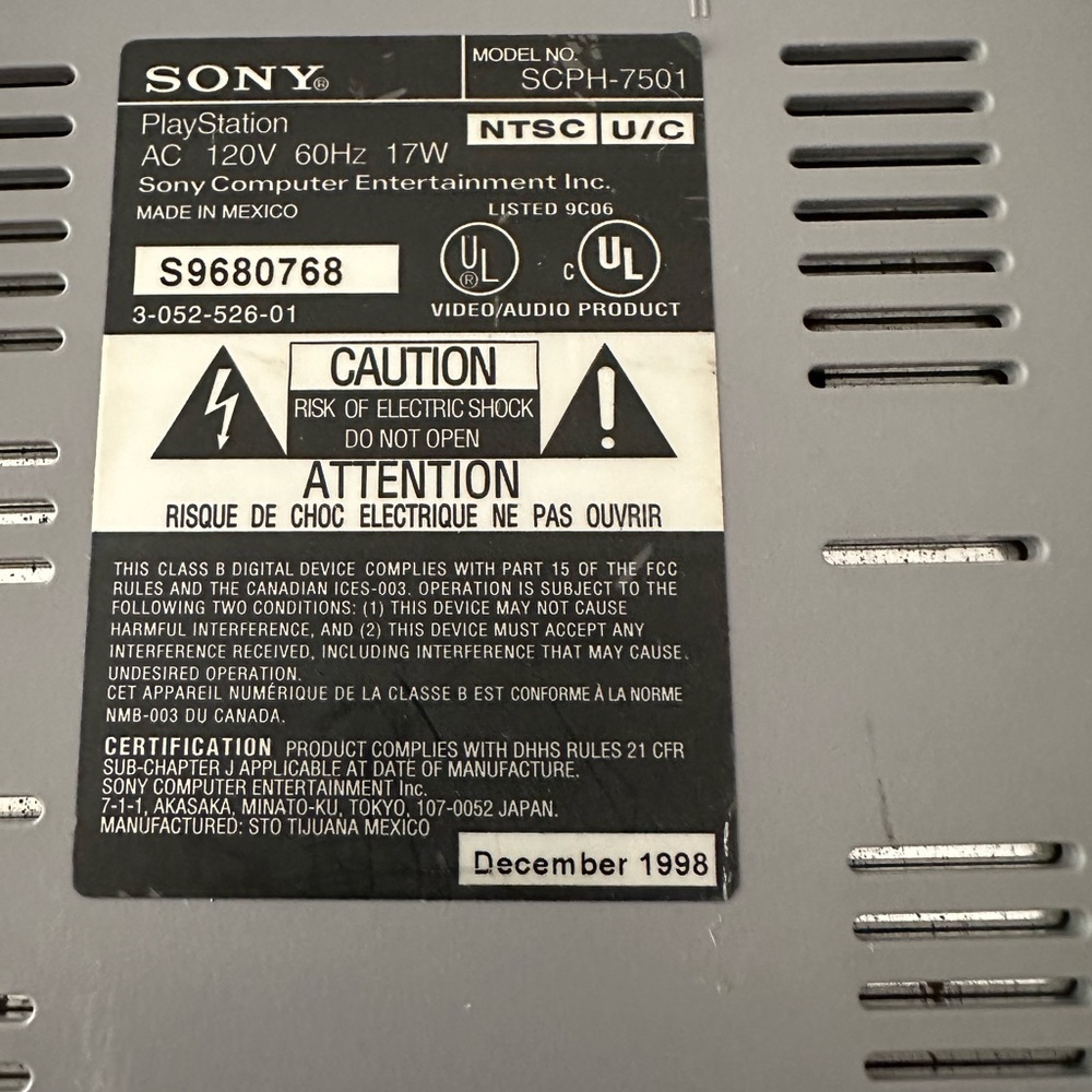 Play Station1 system 1998 SCPH-7501 - Picture 10 of 14
